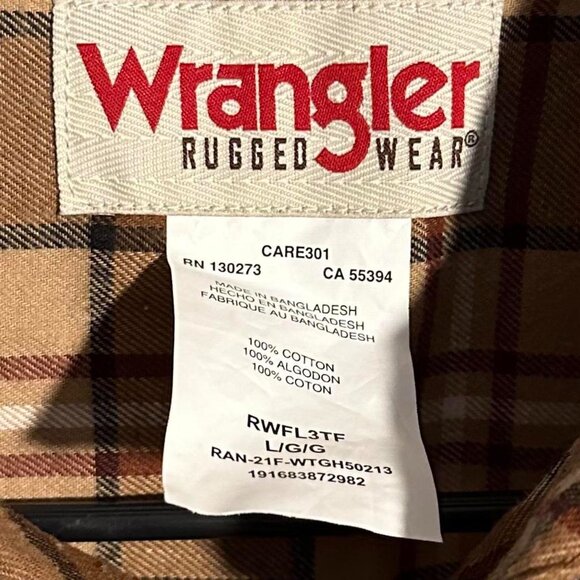 Wrangler Rugged Wear Plaid Button Down Long Sleeve Shirt - Picture 4 of 6